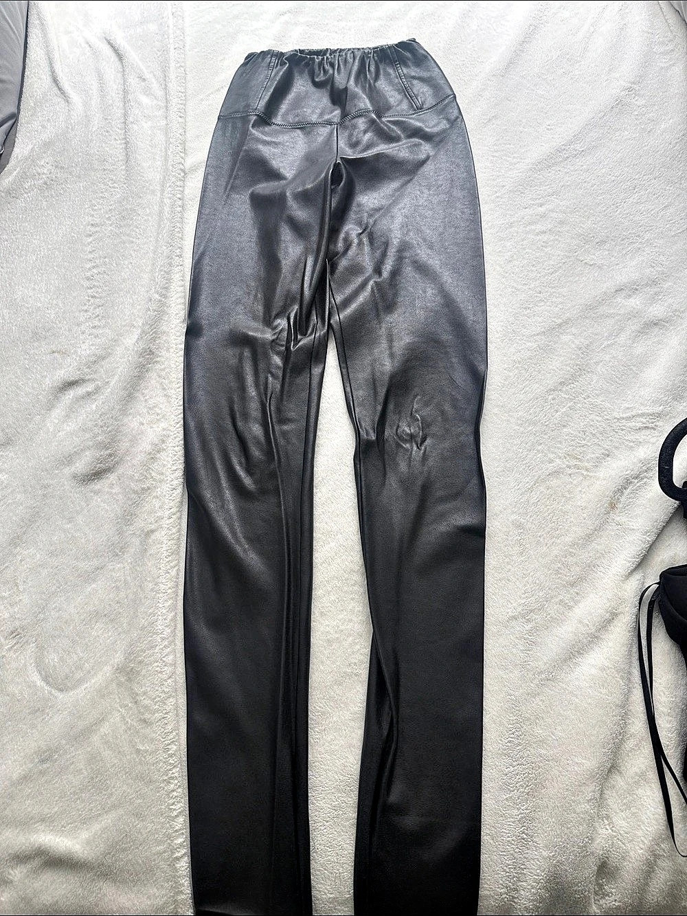 WILDFRED FREE Black Faux Leather Leggings Size XS Like New